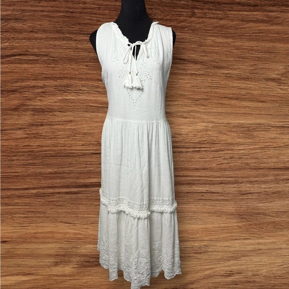 Johnny Was Jade Dress Midi White Embroidered Eyelet Boho Tiered Lined SZ L Cotta - Picture 2 of 15